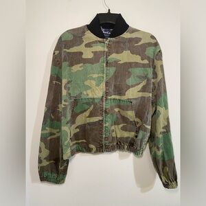 VTG DeeCee Made in USA Army Camo Cropped Bomber Jacket Size L
